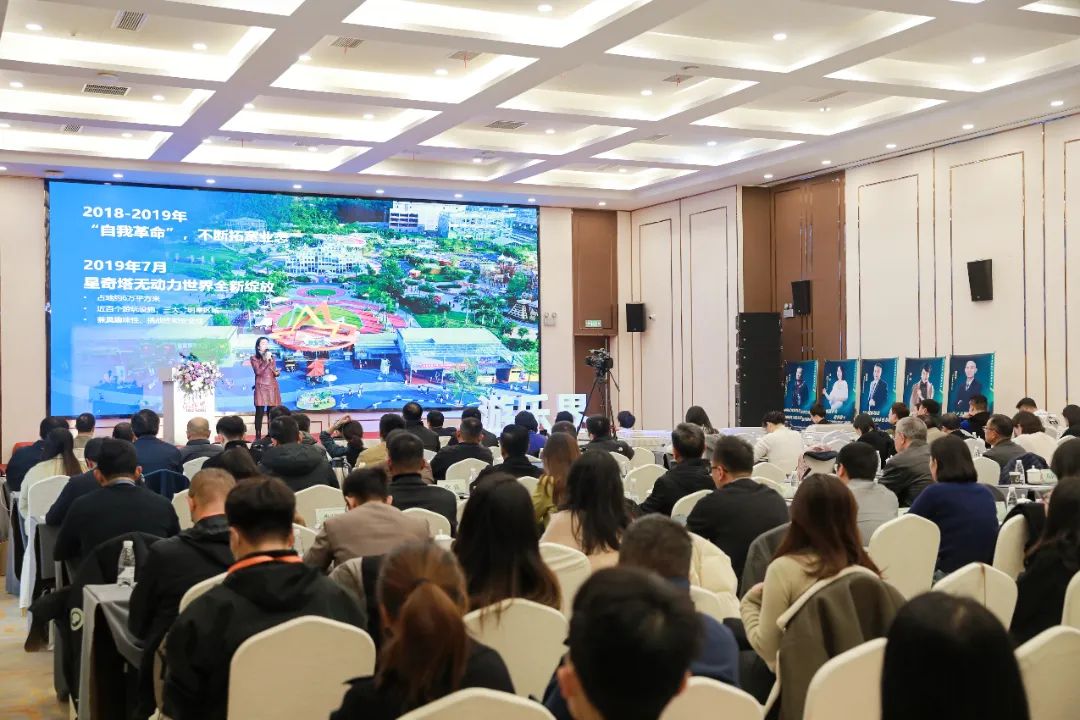 金冠荣耀，见证卓越！jinnianhui今年会游乐斩获两项重量级大奖